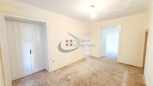 Stan, četvorosoban, Prodaja, 91m2, Gundulićev venac, Stari grad, Šantićeva