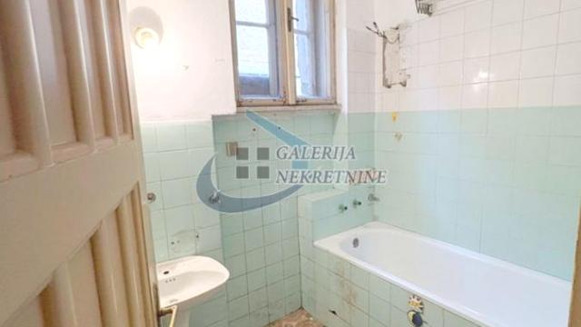 Stan, četvorosoban, Prodaja, 91m2, Gundulićev venac, Stari grad, Šantićeva