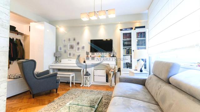 Stan, Dvoiposoban, Prodaja, 74m2, Crveni krst, Vračar, Kajmakčalanska