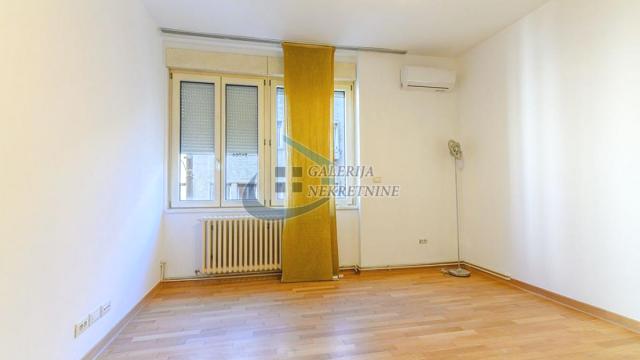 Stan, četvorosoban, Prodaja, 105m2, Krunska, Vračar, Kumanovska