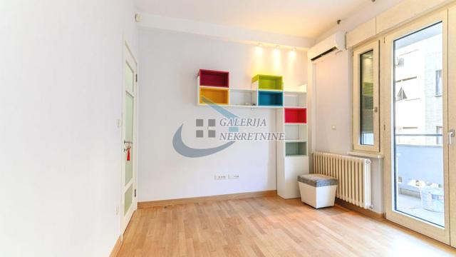 Stan, četvorosoban, Prodaja, 105m2, Krunska, Vračar, Kumanovska