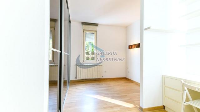 Stan, četvorosoban, Prodaja, 105m2, Krunska, Vračar, Kumanovska