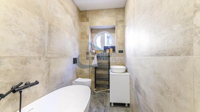 Stan, četvorosoban, Prodaja, 105m2, Krunska, Vračar, Kumanovska