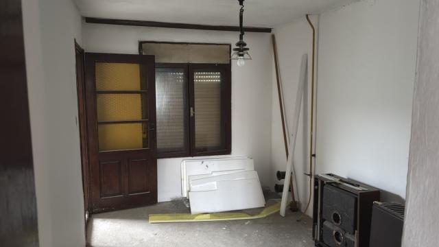 Kuća, Trosoban, Prodaja, 72m2, Zelen put