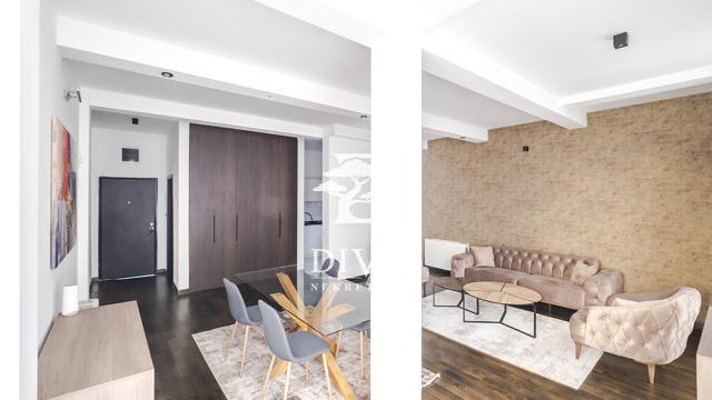 Stan, Trosoban, Izdavanje, 84m2, Kuršumlijska