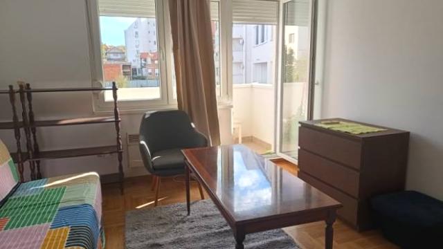 Stan, Dvosoban, Izdavanje, 38m2, Ilije Pavlovića