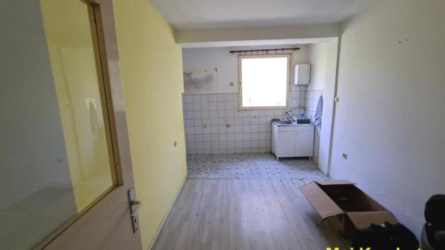 Stan, Trosoban, Prodaja, 76m2, Cerak, Čukarica, Prištinska