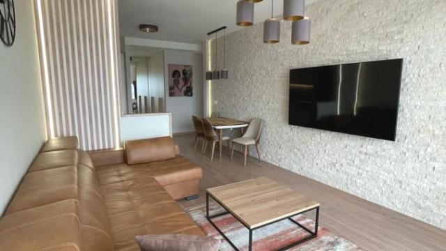 Stan, Trosoban, Izdavanje, 83m2, Beograd na vodi, Savski venac, Hercegovačka