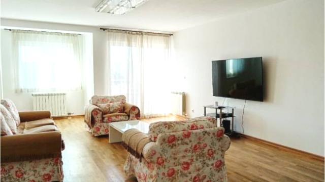 Stan, Trosoban, Izdavanje, 88m2, Bokeljska