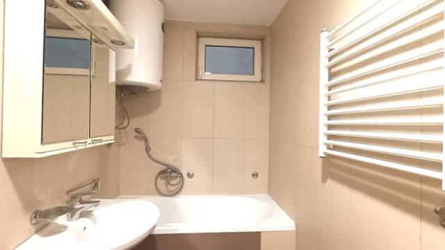 Stan, Trosoban, Izdavanje, 88m2, Bokeljska