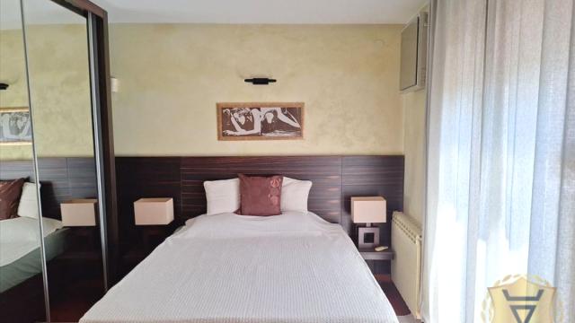 Stan, Trosoban, Izdavanje, 90m2, Hram svetog Save, Vračar, Patrijarha Varnave