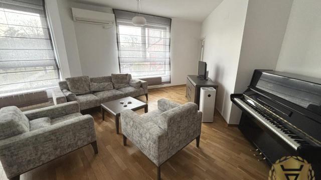 Stan, Dvoiposoban, Izdavanje, 75m2, Kalenić pijaca, Vračar, Maksima Gorkog