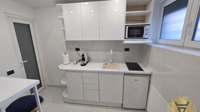 Stan, Dvosoban, Izdavanje, 58m2, Djeram pijaca, Zvezdara, Đevđelijska