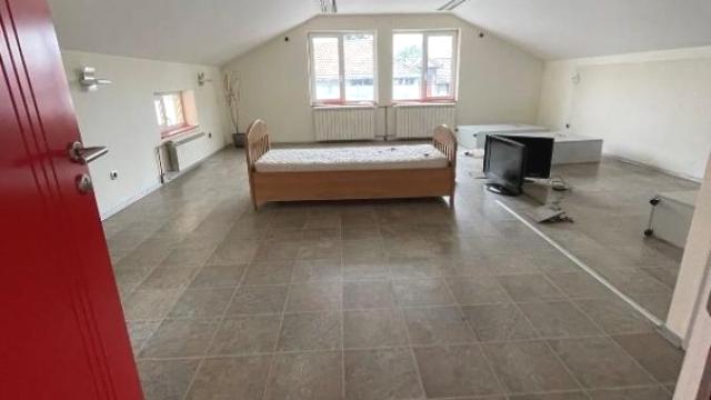 Poslovni prostor, Izdavanje, 356m2, Gornji grad, Zemun, Ugrinovačka