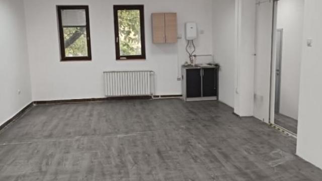 Poslovni prostor, Jednosoban, Izdavanje, 100m2, Kotež 2, Gradska lokacija, Makedonska