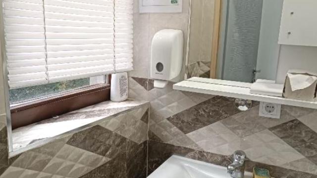 Poslovni prostor, Jednosoban, Izdavanje, 100m2, Kotež 2, Gradska lokacija, Makedonska