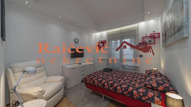 Stan, Trosoban, Prodaja, 80m2, Crveni krst, Vračar, Vojvode Supljikca