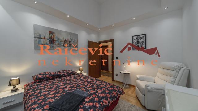 Stan, Trosoban, Prodaja, 80m2, Crveni krst, Vračar, Vojvode Supljikca