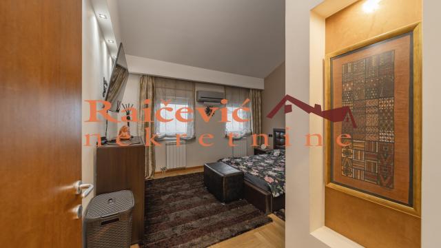 Stan, Trosoban, Prodaja, 80m2, Crveni krst, Vračar, Vojvode Supljikca