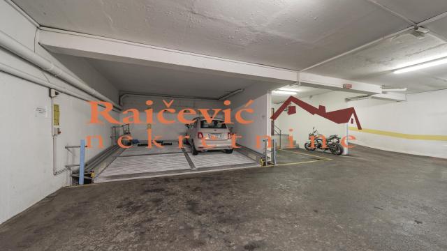 Stan, Trosoban, Prodaja, 80m2, Crveni krst, Vračar, Vojvode Supljikca