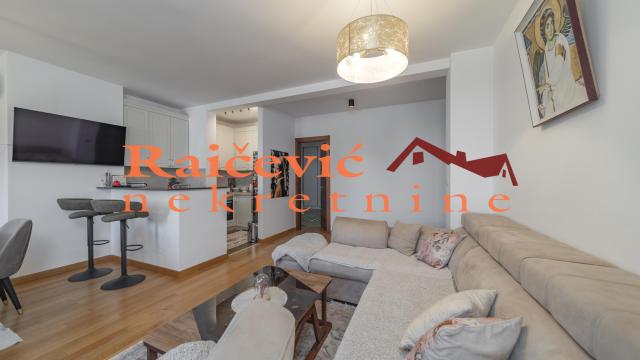 Stan, Troiposoban, Prodaja, 87m2, Crveni krst, Vračar, Vojislava Ilica