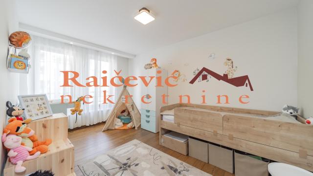 Stan, četvorosoban, Prodaja, 115m2, SC Vračar, Vračar, Juzni bulevar