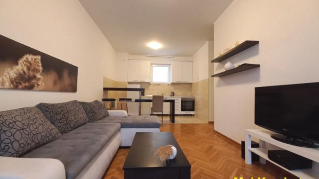 Stan, Dvoiposoban, Izdavanje, 56m2, Djeram pijaca, Zvezdara, Kajmakčalanska