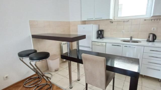 Stan, Dvoiposoban, Izdavanje, 56m2, Djeram pijaca, Zvezdara, Kajmakčalanska