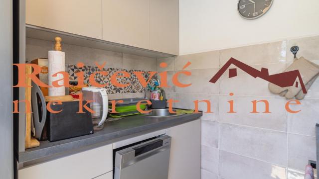 Kuća, Petosoban, Prodaja, 220m2, Rušanj, Čukarica, Beogradska 1 deo