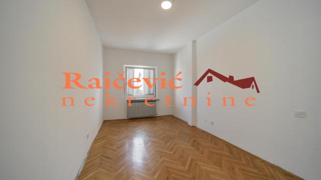 Kuća, Izdavanje, 604m2, Voždovac, Nikole Djurkovica