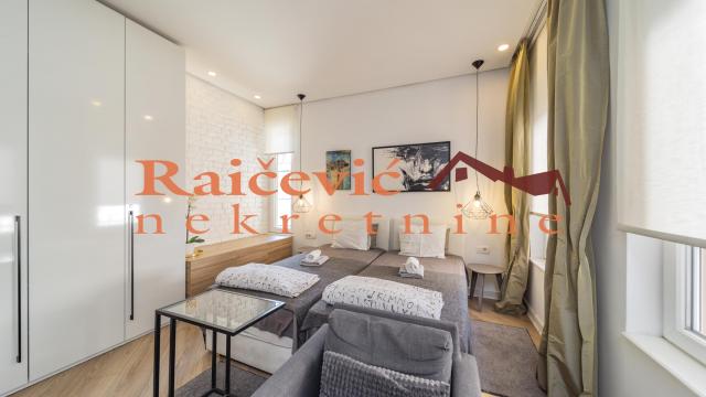 Stan, Trosoban, Prodaja, 73m2, Centar, Stari grad, Cika Ljubina