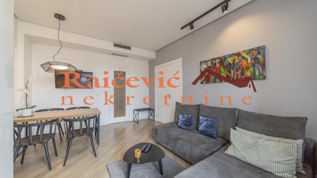 Stan, Trosoban, Prodaja, 73m2, Centar, Stari grad, Cika Ljubina