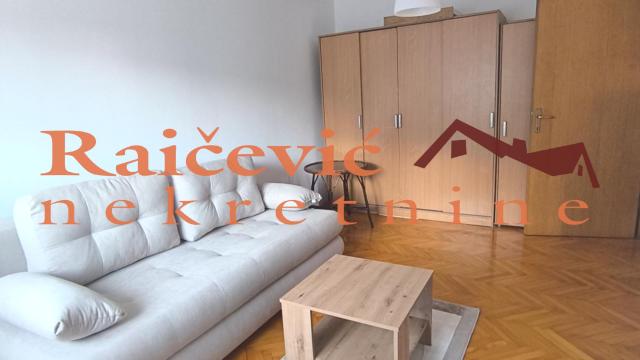 Stan, Dvosoban, Izdavanje, 57m2, Crveni krst, Vračar, Metohijska