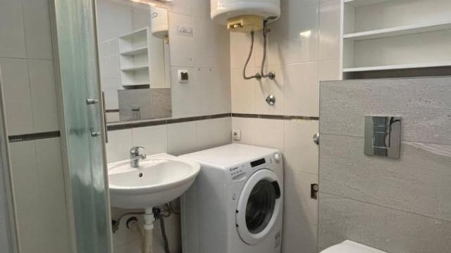 Stan, četvorosoban, Izdavanje, 77m2, Gradska bolnica, Zvezdara, Milana Grola