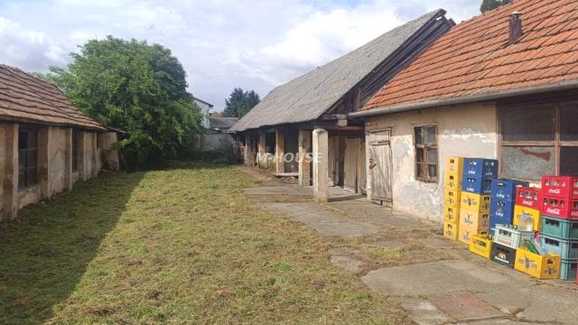 Kuća, četvorosoban, Prodaja, 573m2, Selenča, Gradska lokacija, Sombor