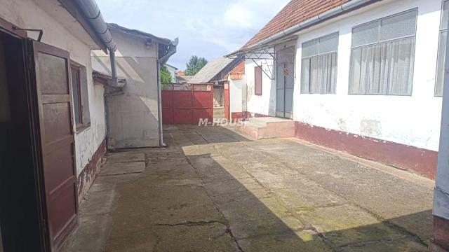 Kuća, četvorosoban, Prodaja, 573m2, Selenča, Gradska lokacija, Sombor