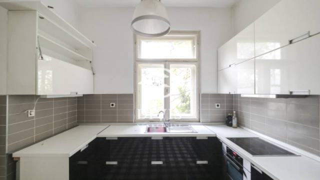 Stan, četvorosoban, Prodaja, 111m2, Kralja Vuašina