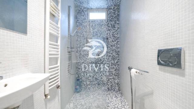 Stan, četvorosoban, Prodaja, 111m2, Kralja Vuašina