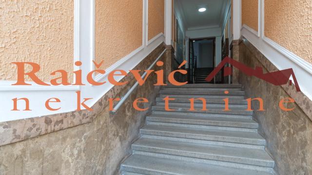 Stan, Trosoban, Prodaja, 65m2, Kalenić pijaca, Vračar, Trnska