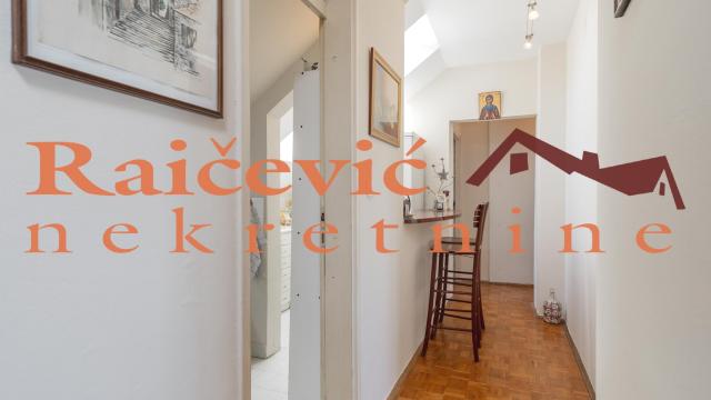 Stan, četvorosoban, Prodaja, 63m2, Bežanijska kosa 1, Novi Beograd, Ljubinke Bobic