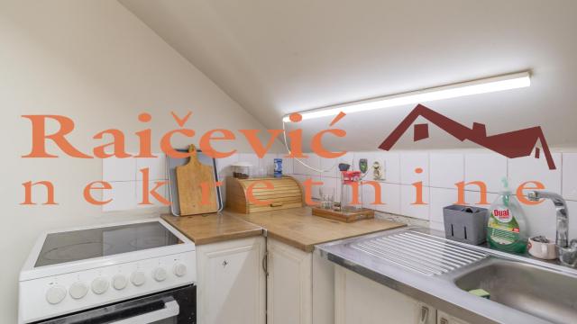 Stan, četvorosoban, Prodaja, 63m2, Bežanijska kosa 1, Novi Beograd, Ljubinke Bobic