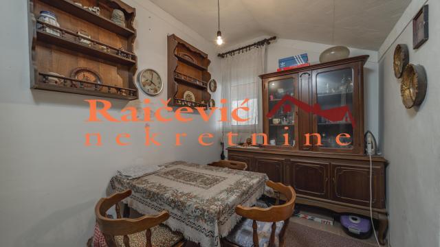 Stan, četvoroiposoban, Prodaja, 91m2, Petlovo brdo, Rakovica, Omladinsko setaliste