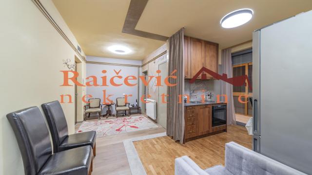 Stan, četvorosoban, Prodaja, 104m2, Gradska bolnica, Zvezdara, Cingrijina