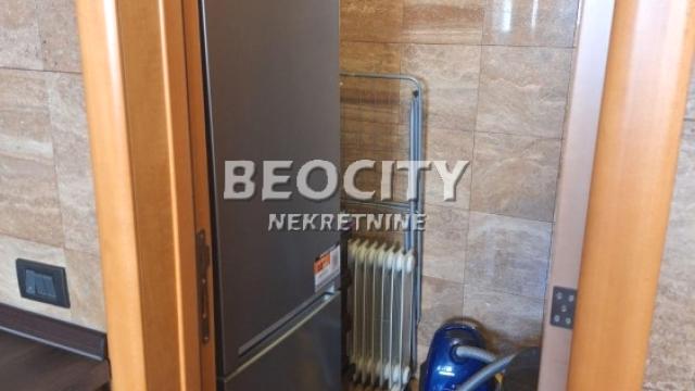 Stan, Trosoban, Izdavanje, 90m2, Hram svetog Save, Vračar, Patrijarha Varnave