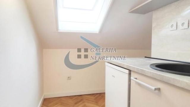 Stan, Jednosoban, Izdavanje, 26m2, Centar, Savski venac, Humska