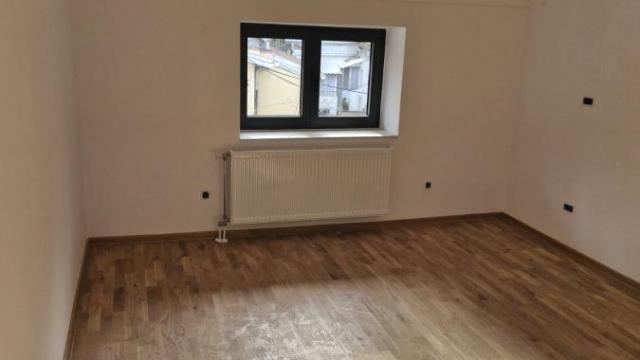 Kuća, Trosoban, Izdavanje, 80m2, Dorćol, Stari grad, Gospodar Jevremova