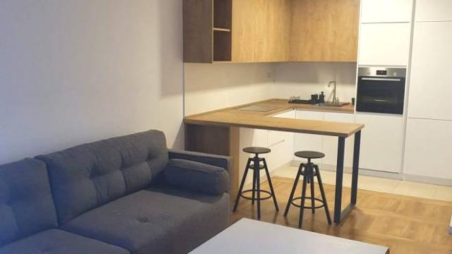 Stan, Dvosoban, Izdavanje, 52m2, Držićeva