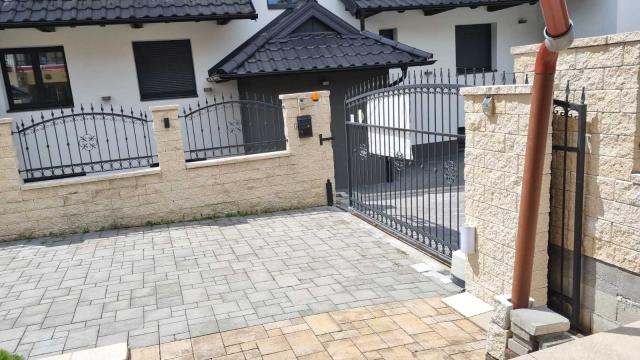 Kuća, Petosoban i veći, Prodaja, 499m2, Zlatibor