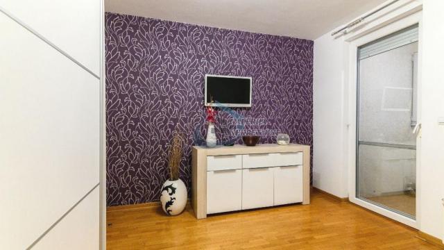 Stan, Trosoban, Prodaja, 68m2, Blok 67 (Belvil), Novi Beograd, Jurija Gagarina