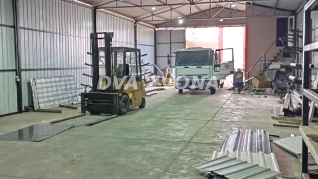 Poslovni prostor, Trosoban, Izdavanje, 480m2, Širi centar, Gradska lokacija, Temerin